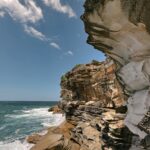 Marina Bastarache Instagram - Quelle est ta prochaine destination? - SYDNEY- @australia J’en ai rêvé longtemps: j’ai enfin vu l’Australie pour la première fois l’an passé.  Coup de coeur monumental. J’y retournerais n’importe quand, c’était magnifique! J’ai eu la chance de voyager avec @aircanada en classe SIGNATURE et j’ai même pu en faire profiter à maman! Une expérience magique pour nous deux! *Air Canada offre 2 vols directs en provenance de Vancouver vers Sydney et Brisbane* #ad