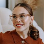 Marina Bastarache Instagram - Nouvelles montures🤓 Les plus belles que j’ai jamais eu. J’aurais pris le magasin au complet, tellement tout était beau. Disponibles chez New Look @newlook.ca #produitsreçus