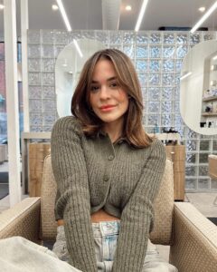 Marina Bastarache Instagram - Sometimes we go short 🙊 Hair by @sam__dupuis @catiacorr.hairstylist @leartof
