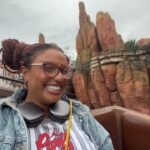 Marina Gregory Instagram - Não é dia de tbt, mas dreams come true. 14 anos atrás eu realizei um sonho: ir à Disney de Orlando e a minha primeira viagem internacional. E agora pude ter o privilégio de reviver um pouco dessa magia na Disney de Paris com minhas amigas 😍✨ #DisneyParis