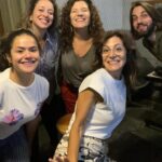 Marina Person Instagram – Quem diria que um dia eu ia trabalhar com aquela menina que tanto me fazia rir com sua espontaneidade. É uma alegria filmar com vc , porque a gente sabe que, mesmo quando o dia não tá assim tão favorável, a gente encontra uma Maisa sorrindo e pronta pro que der e vier.
Que vc continue sempre assim, iluminando tudo à sua volta, espalhando alegria e conectando o melhor de todo mundo por onde passa❣️
É uma alegria ter vc perto na vida, @maisa 
Viva você!!🎉🎉🎉🎉