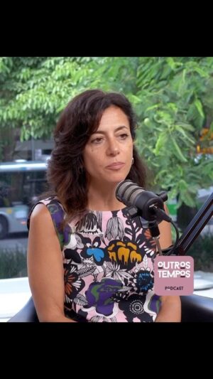 Marina Person Instagram - Uma coisa é ter saudades do passado.
Outra coisa é ficar preso num tempo que não irá se repetir.
Marina Person trouxe esta reflexão comentando sobre as pessoas que lembram dela na MTV.
É curioso porque outros participantes de episódios anteriores como Adília Belotti também tem mesmo pensamento. O questionamento da expressão “no meu tempo”.
E você? Tem saudades da MTV ou do tempo que viveu na época da MTV?
Esta foi mais um  corte da conversa com Candice Pomi, nossa apresentadora e o atleta Gustavo Ziller.
Para acessar nossos episódios veja os links na bio.
Estamos no Spotfy , na apple podcast e demais plataformas de audio.
Assista e assine nosso canal no YouTube. 
#os50sãooutros50 
#os60sãooutros60 
#outrostempospodcast 
#marinaperson 
#mtv