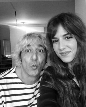 Marina Salas Instagram - Mañana El Cover de @secundelarosa en LA @am_cinematheque @cineicaa @egedaus @nadieesperfecto_producciones 

@diorbeauty x pedroooo @pedrocedeno1 @diorling1