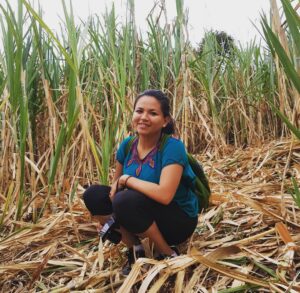 Marina Salas Instagram - Yo a ellas las empaqueto y me las llevo a España!!!
La cooperativa CAES piura junto ComercioJusto y @oxfamintermon protege las condiciones laborales de los trabajadores y ayuda a muchas familias, en un sistema en el que muchas veces en algunos lugares las necesidades y derechos básicos no están cubiertos y dónde el abuso por desagracia es una realidad.
Gracias por tanta calidez @muluvimabell ❤