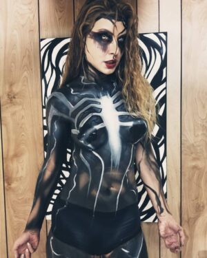 Marina Valmont Instagram - We are Venom 🕷 and we are coming to @newyorkcomiccon Body Paint Art 🎨 by @fernello #venom #venommovie #marvel #cosplay #nycomiccon #newyorkcomiccon #comiccon #spiderman