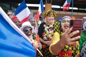 Marine Le Pen Instagram - Mayotte est française et le restera à jamais !