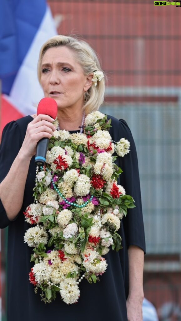 Marine Le Pen Instagram - Mayotte aurait aimé, elle aussi, recevoir un financement de l’UE pour son réseau d’eau.