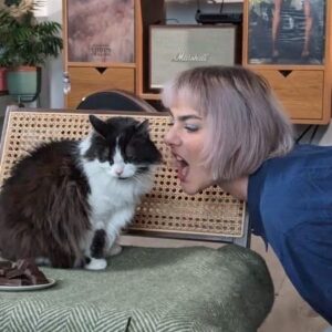 Marion Séclin Instagram - « On est toutes les filles de quelqu’un » 😉

#Piquantes, un samedi sur deux à 21:00