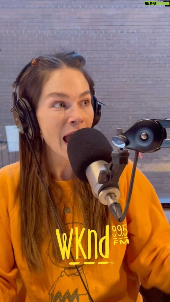 Maripier Morin Instagram - L’histoire de la fée des dents de @maripiermorin 😂 On a braillé de rire en studio!