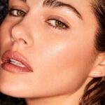 Maripier Morin Instagram – Glass skin 
One of my fav shots of @maripiermorin by @maxabadian 

No makeup makeup is my favourite kind of makeup. 💃🏼