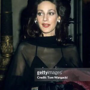 Marisa Berenson Instagram - Met Gala ✨ One of the most Glamorous evenings of the year🌟

#memories #metgala #marisaberensonofficial #marisaberenson