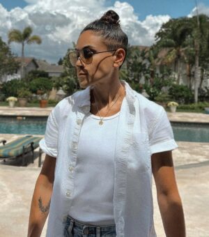 Marissa Gialousis Instagram - gd it is HOT

•
•
•
•
#tomboyfashion #tomboy #tomboystyle #tomboylook #androgynous #tomboymodel #lesbiansofig #lesbian #lesbiansofinstagram