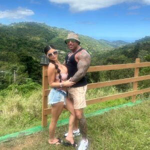 Marissa Jade Instagram - #MyValentine ❤️🌹💌
Happy Valentines Day everyone❣️

#Vday #Valentine #BeMine #Valentines #Love #LoveYou #MyBae #MeYou #HappyValentinesDay