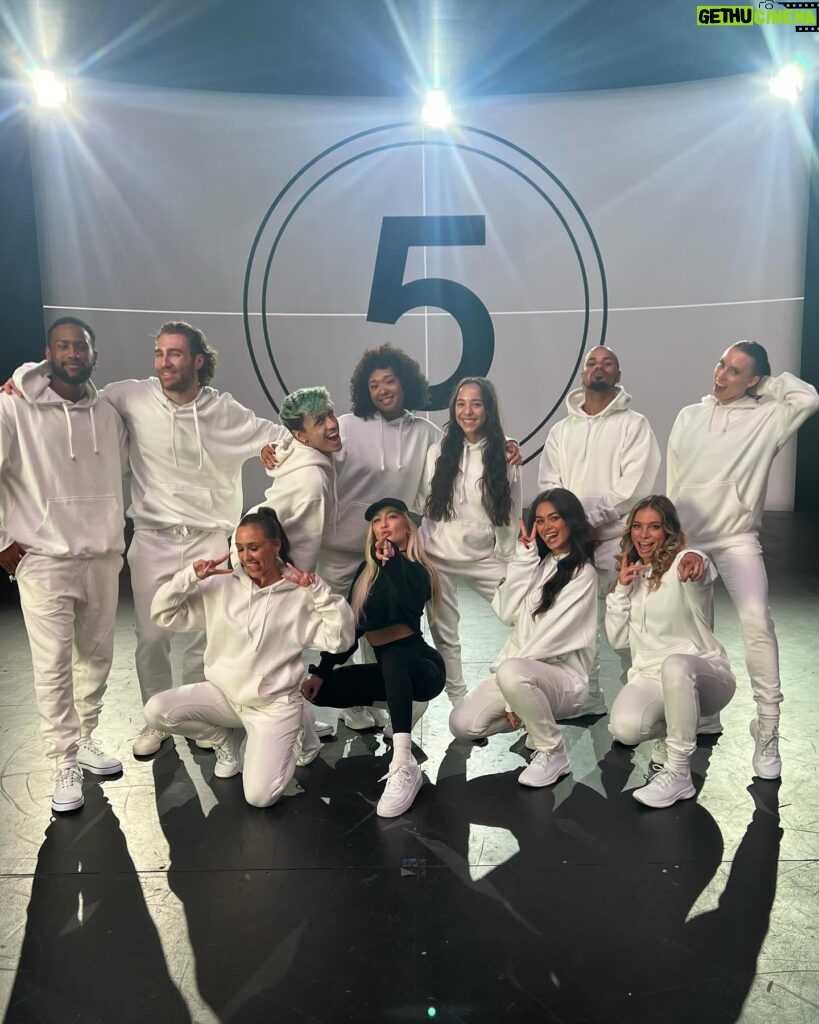 Marissa Heart Instagram - What a dream these past 3 days have been.. 🤍 I had the honor to choreograph for NFL’s Evolution of Dance Promo representing all of the most infamous touchdown dances !! 🏈 Tune in TONIGHT during the pre-show of the Saints vs. Rams game on Amazon Prime to see it ! 📺 From casting my dancers, to choreographing, to rehearsal, to the shoot - every single bit of it was pure magic from start to finish 🤍✨ Your girl took off her heels for this one and only worked behind the camera and it was an absolute dream 🥹 Thank you to my gorgeous agent @shelli_iartistent @iartistent for absolutely everything and the entire team on set for this opportunity ! Thank you to my babe @skyfasa for workshopping this choreo with me. Thank you to my dancers for your professionalism, talent, and energy - I appreciate you so much. This was over way too soon xx