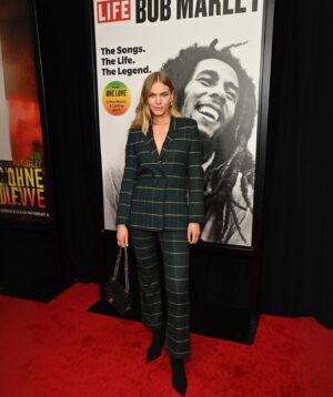 Maritza Veer Instagram - Last night at a special screening of the film #ONELOVE with Stars #kingsleybenadir, #lashanalynch 
Director #reinaldomarcusgreen 
and Bob Marley’s son Rohan Marley. 

This film comes at a pivotal time and is a must see for all! Bob Marley continues to be a beacon of light and seeing this film is a reminder of the message he continues to spread through his music. A message of love, peace and unity. #onelove🤍 #bobmarley