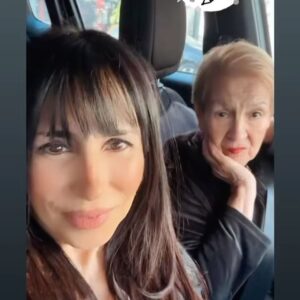 Marixa Balli Instagram - Hoy no paramos sin dormir fuimos a votar 😂