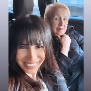 Marixa Balli Instagram - Hoy no paramos sin dormir fuimos a votar 😂