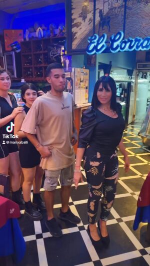 Marixa Balli Instagram - Parte del equipo Xurama 👏👏👏😂