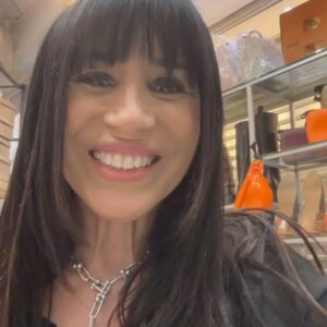 Marixa Balli Instagram - Gracias @pandadeco1 son increíbles estas tazas … Feliz ❤️😘