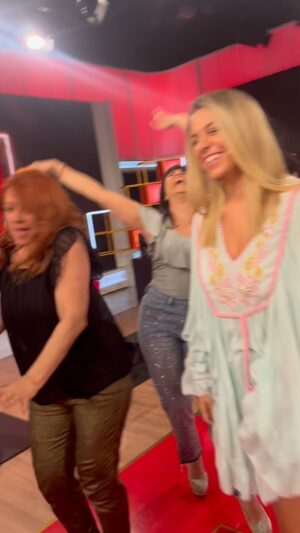 Marixa Balli Instagram - LAS BAD BITCHES DE #LAM ⚡️ @wanda_nara @negrodub 

@marixaballi @yanilatorre @nazarenavelez @maitepenio @ferigleok @marcelafeudale