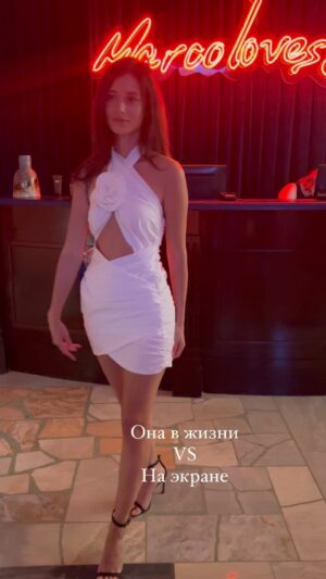 Mariya Akhmetzyanova Instagram - Она в жизни Vs в кино