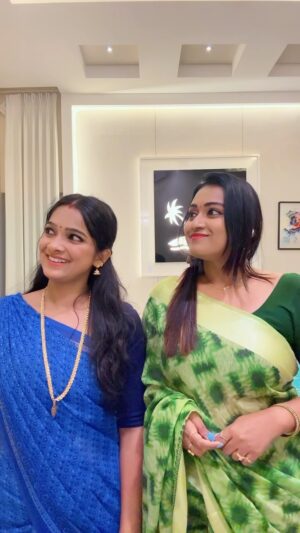 Mariya Prince Instagram - ഒന്ന് സമയം നോക്കാൻ വന്നതാ!!! 🤪
#varada #mariyaprince #fun #happiness #breaktimefun #locationfun #mangalyam #zeekeralam #love #friends #friendship