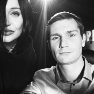 Mariya Shekunova Instagram - А сегодня то оказывается 8 ноября!!!😃😃😃
.
#8ноября 2010 года в эфире @tnt_online вышла первая серия сериала #РеальныеПацаны 😱😱😱
Ребятушки, спасибо огромное всем, кто придумал и воплотил, кто участвовал и конечно же всем, кто смотрел и смотрит😘😘😘
.
Мы не заканчиваем!!! ❤️❤️❤️
#реальныепацаны #марияскорницкая #тнт #lovecats
