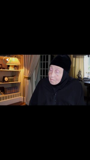 Mariya Shukshina Instagram - Хотела выложить это видео на своем канале в ютубе, но его  заблокировали на несколько недель. И 4й наш Круглый Стол удалили (впрочем, как и все остальные). Я уже даже  со счёта сбилась, в который раз это происходит, по-моему, в 13й... )

Итак, дорогие друзья, предлагаю вашему вниманию новую беседу с матушкой Александрой (до монашества - Галина Борисовна Кирилличева), доктор медицинских наук, иммунолог. Более 40 лет занималась изучением влияния иммунотропных средств (иммуномодуляторов и вакцин) на показатели иммуно-нейро-эндокринной системы. Матушка Александра - активный участник наших КС и слава Богу за это!

Для информации:
1. Кандидатская диссертация матушки Александры (в девичестве Новинская Г.Б.):
«Активность аминотрансфераз и альдолаз в процессе формирования иммунитета к чуме и при экспериментальной чумной
интоксикации». Саратов.1977 г.

2. Докторская диссертация (Кириличева Г.Б.):
«Адаптационно- биоритмологические основы вариабельности иммуномодулирующего эффекта».
Москва.2000г.

Желающие могут свободно ознакомится с диссертациями в Российской национальной библиотеке. 

3.Также привожу здесь ссылку на статью Галины Борисовны (м.Александры) "Самоизоляция с позиции стресса", размещенную на нашем телеграм-канале "Круглые столы Марии Шукшиной. Научно-экспертный Совет":
https://t.me/ksmariishukshinoj/37

#нетпринудительнойвакцинации❌