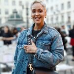 Mariza Instagram - DESAMOR: O (DES)AMOR é muito mais que tristeza ou perda, é a capacidade de nos reinventarmos por consequência de alguma experiência. É o caminho que temos que percorrer para aprendermos a amar-nos e a amar o próximo. Talvez a forma mais importante do AMOR, só talvez.
