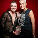 Mariza Instagram - Obrigada. Obrigada portugueses, obrigada @calema507 e @nunoribeiro_oficial, obrigada @playpremiosdamusicaportuguesa e @vodafonept . “Maria Joana” sempre foi vossa. É um prazer levar para casa esta esta distinção de melhor canção. A cultura portuguesa vale a pena, Até já ❤️ @ruelamusic @warnermusicpt