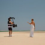 Mariza Instagram - O videoclipe do “DESAMOR” foi gravado em Portugal, no Algarve. A nossa terra é um verdadeiro paraíso! Alguém consegue precisar o local? Um dos sítios onde gravamos foi na gruta do Algar de Benagil. Alguém adivinha os outros 2 locais? 💕 📸 @eduardo_ramos_fotos