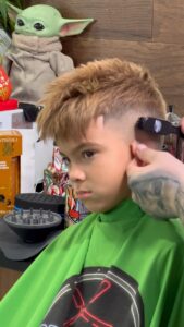 Marjorie Magri Instagram - Creo que le gusto 🥹 @bornbarbersdoral siempre enfocados en brindar un mejor servicio @marjoriemagri @longolozada gracias por la confianza