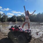 Marjorie Magri Instagram - Viviendo🫶🏻 A quien le gustaría vivir la experiencia con @overlandersxperience Nosotros somos el Team @alabrasausa
