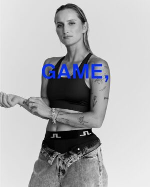 Markéta Vondroušová Instagram - We're proud to announce professional tennis sensation, Markéta Vondroušová, as our newest brand ambassador.

Read more about the partnership at jlindeberg.com.