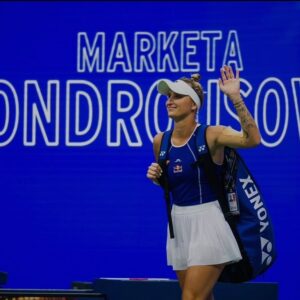 Markéta Vondroušová Instagram - what a year❤️‍🩹
thank you🤟🏻
2023🤍💜💚