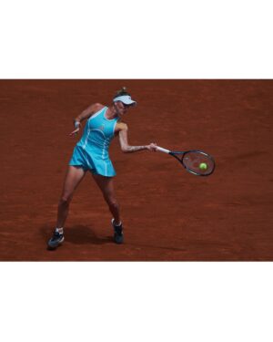 Markéta Vondroušová Instagram - well that was a tough one!🤣😒

but anyway Paris thank you! 🎈

we will be back🧡🖇️