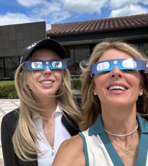 Marla Maples Instagram - Looking up and going in with my girl 💛 🌓✨🙏✨ 💛  #solareclipse2024