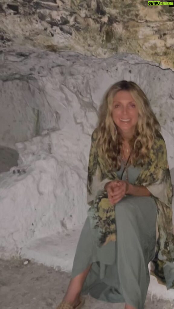 Marla Maples Instagram - Israel… finding deep healing and sacred connections. Be Still and Know 🙌🙏🙌