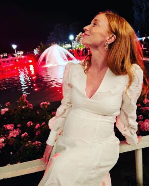 Marleen Lohse Instagram - It was a wild night…well, as wild as nights can get when you‘re 8 months pregnant.
Congrats to all the nominees and winners and thanks to all the people who made this night so sparkling!

@filmpreis für den Publikumsstärksten Film für
DIE SCHULE DER MAGISCHEN TIERE. Ich bin so dankbar Teil des Ensembles sein zu dürfen.

@dsdmt_film @auer_margit @leoninestudios @ninahauncasting @gregorschnitzler 

@silviaschumacherpr @ninajensenstyling @ivyoakstories @olelynggaardcopenhagen @lederatelier_linalerch @und_gretel_cosmetics 

📷 @erik__schmitt 
@max.monty_