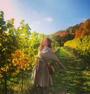 Marleen Lohse Instagram - Unterwegs im Wiener Wein! 
#weinprobetogo #nussbergwien 
#newprojectcomingsoon #wienerwanderwege