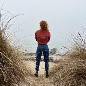 Marleen Lohse Instagram - Nachhaltig und wetterfest! 
 
Danke @armedangels für diese vielseitig kombinierbare Jeans aus 100% recycelter Baumwolle. Ob im Sonnenschein oder bei dichtem Ostseenebel, diese Mom-fit Jeans passt zu jedem Wetter und zu jedem Outfit.
 
Mit dem Code MARLEENLOHSE15 gibt es bis zum 19.03. 15% Rabatt
#detoxdenim #madetomakeadifference #armedangels #werbungwegenmarkennennung