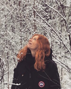 Marleen Lohse Instagram - Passt auf Euch auf, haltet Abstand und bitte bitte lasst Euch impfen. 
Ich wünsche Euch einen schönen ersten Advent!
📷 @max.monty_ 

#festderliebe #gemeinsamstark #❤️