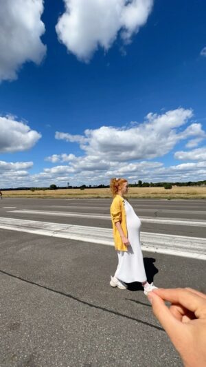 Marleen Lohse Instagram - Just taking a walk with @marleen_lohse_