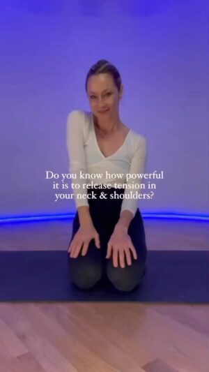 Marnie Alton Instagram - Let’s talk mental health 💙
Stretching out your neck & shoulders not only releases physical tension, it also helps to calm your nervous system & can even reduce anxiety. Try these stretches anytime you feel like you need a little love. 

Like & save this short series or you can check out the full 20min stretch flow online at M/BODY! (link is you know where 😉)

#mbodyglobalfam #mentalhealthmatters #shoulderstretch