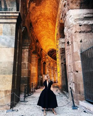Marnie Alton Instagram - When in Rome🇮🇹
Let the adventures begin…
#mbodyglobalfam