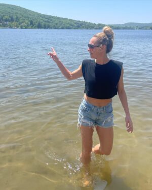 Marnie Alton Instagram - Out of office ☀️

#memorialdayweekend #friendsreunion #happybirthdayaaron #mbodyglobalfam