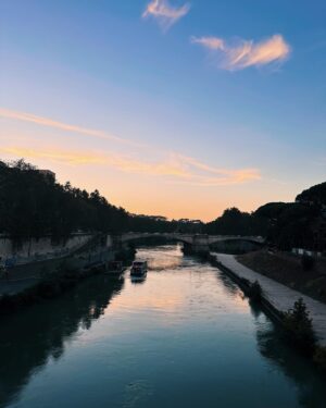 Marnie Alton Instagram - When in Rome🇮🇹
Let the adventures begin…
#mbodyglobalfam