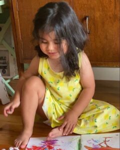 Marta Bateira Instagram - Já não é bebé. 👧🏻 Está uma menina lindaaa. ❤️