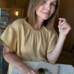 Marta Żmuda-Trzebiatowska Instagram - Ja tu obmyślam, kombinuję, planuję, marzę, a życie i tak ma swój plan i ciągle mnie zaskakuje. ✨ 🎁 Też tak macie? #plany #marzeniadospełnienia #zaskoczenia