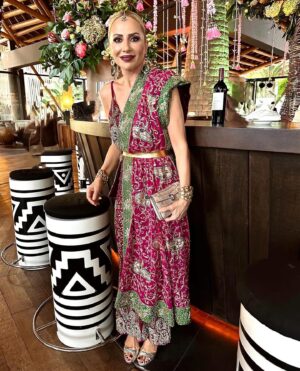 Marta Sánchez Instagram - Una boda increíble.✨💍 Victoria & Raju.🩵 @tetebyodette @joyeriacoolook @magritshoes @lopesanbaobab #meloneras #grancanaria #bodasmagicas #martasanchez #martisimasanchez